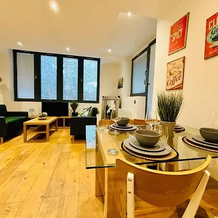 Riverside Apartment With Balcony Bristol Exterior photo