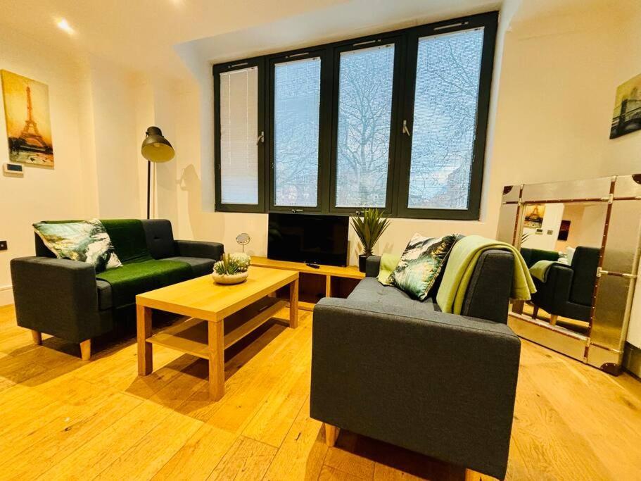 Riverside With Balcony Apartment