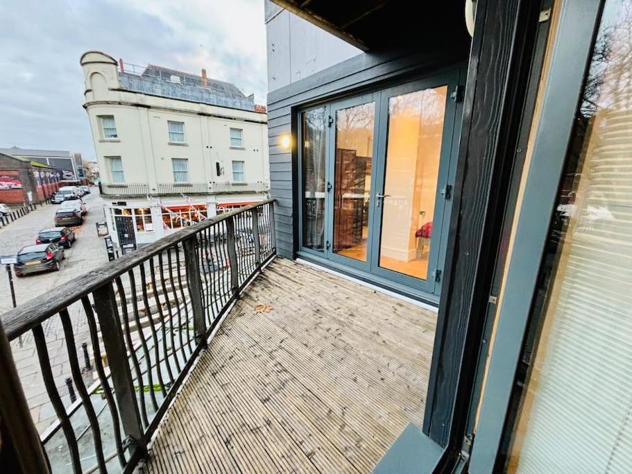 Apartment Riverside With Balcony *